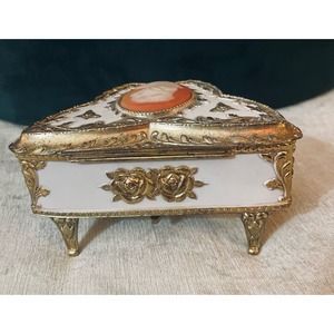 Vintage Gilded Butterfly Cameo Music Trinket Box